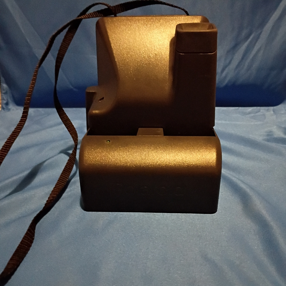 Vintage Polaroid One Step Close Up 600 Instant Film Camera With Strap - Picture 7 of 7